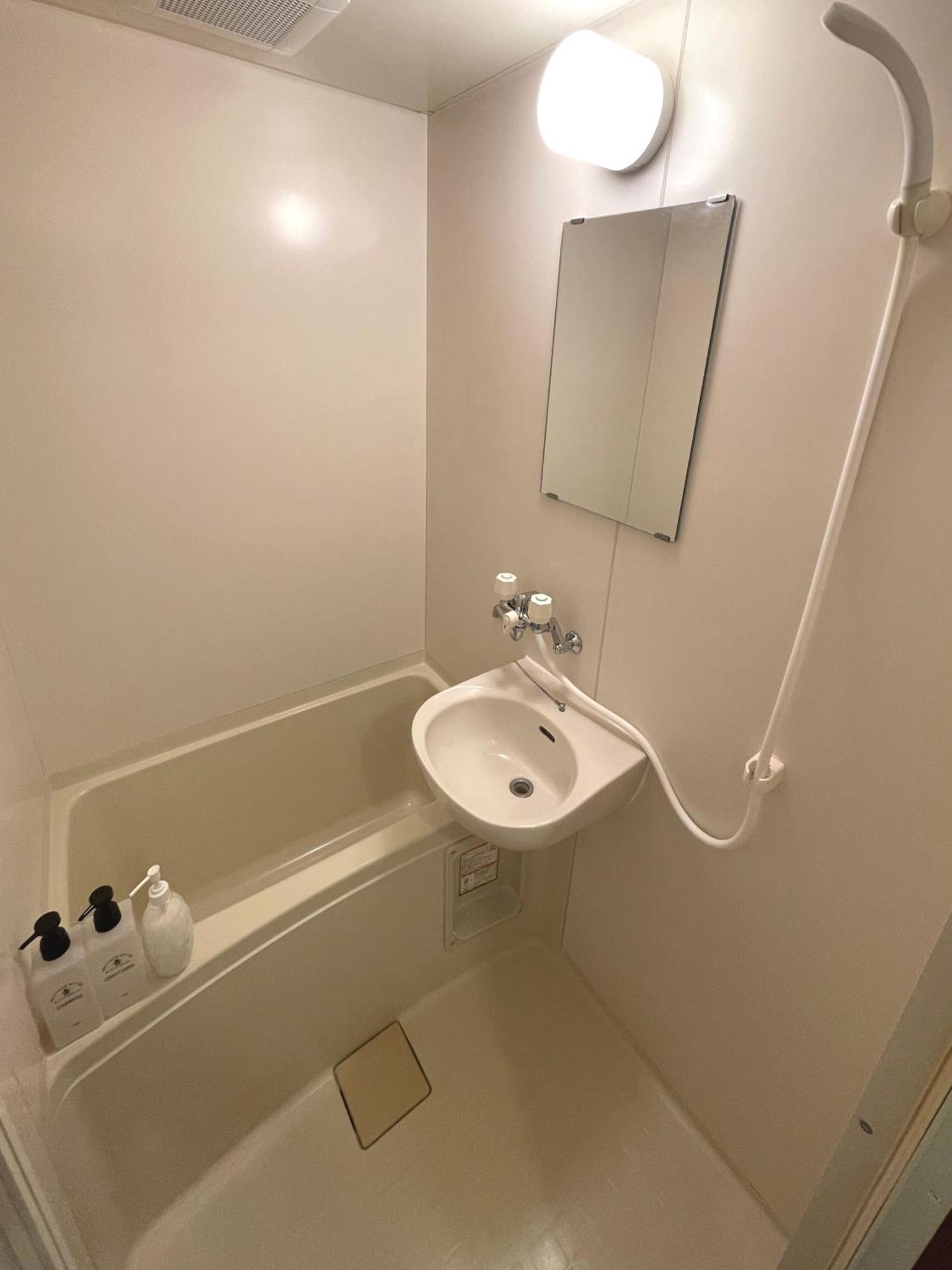 #1 新宿まで2分! 清潔で安全な部屋! Wifi無料! Tóquio Exterior foto
